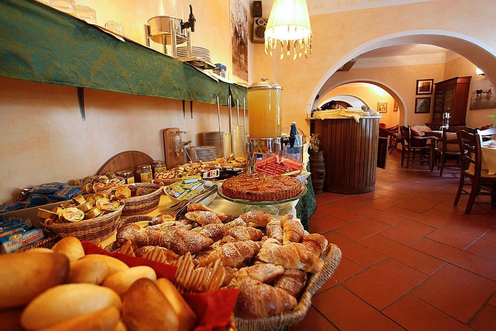 Hotel Bambolo Castagneto Carducci Luaran gambar